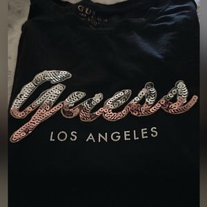 Selling this guess shirt